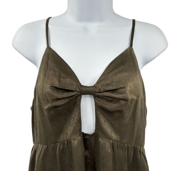 Hommage Satin Olive Green Romper Cutout Open Back Shorts Jumpsuit Sz L - Picture 4 of 9
